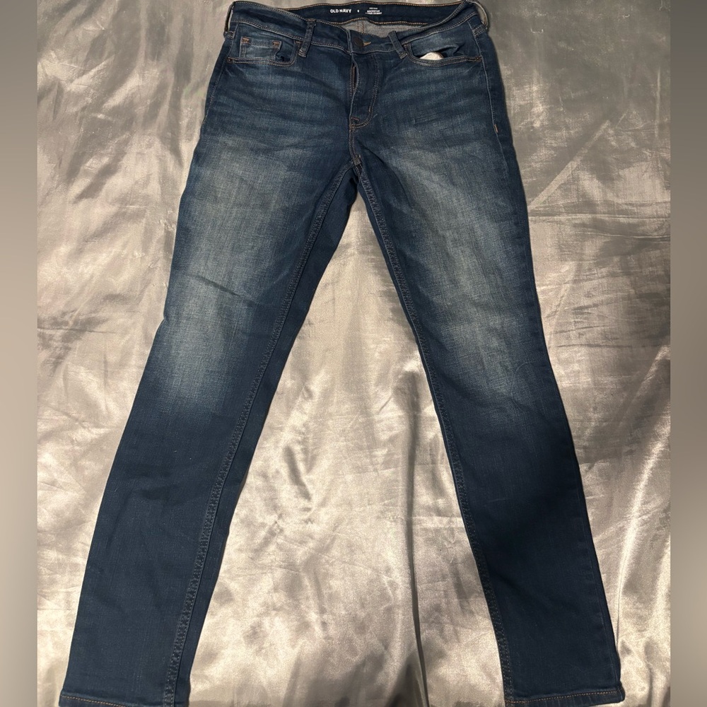Old Navy Women’s mid rise super skinny jeans
